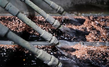 廃電線リサイクル（ナゲット加工）